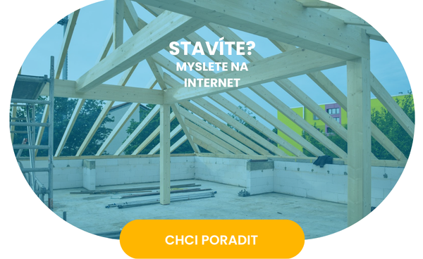 Internet do novostavby – rozestavěný dům s krovem